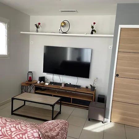 Petite Maison Deux Calme Proche De La וילה *